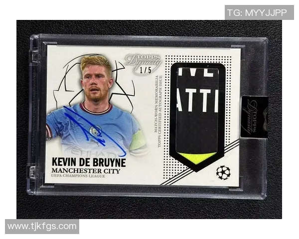 足球剪影球星卡：经典瞬间定格传奇，追忆绿茵场上的辉煌时刻